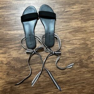 Rothy’s The Wrap Sandal in Black size 7.5